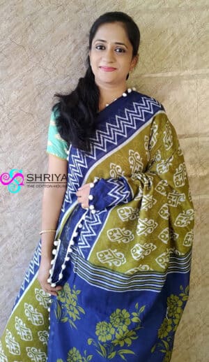 Printed Chanderi silk saree with printed pallu, plain blouse and pom-pom laces