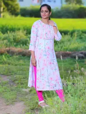 Printed pure cotton top with a beautiful yoke