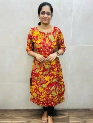 (Red)Printed premium Gaji silk top with crepe lining(Princess cut Aline pattern)