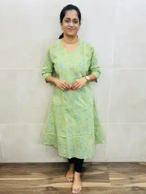 Printed cotton top (cotton lining) with scallop neck (Aline pattern)