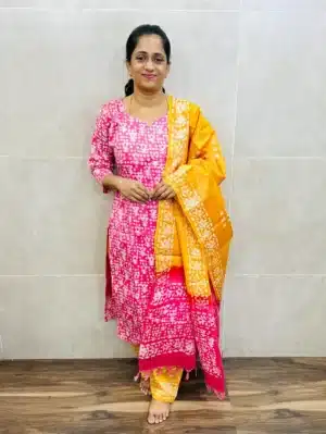 Batik printed Bhagalpur cotton top (cotton lining) paired with Bhagalpur cotton dupatta and Bhagalpur cotton bottom (free size)
