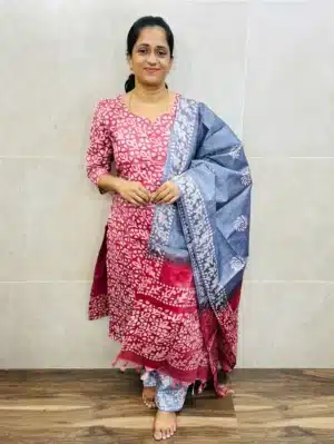 Batik printed Bhagalpur cotton top (cotton lining) paired with Bhagalpur cotton dupatta and Bhagalpur cotton bottom (free size)