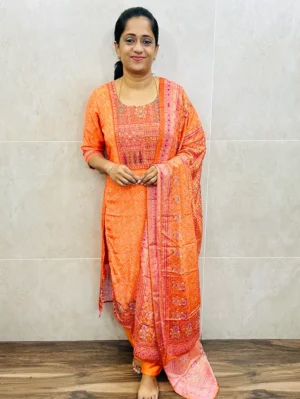 Printed muslin silk top (full crepe lining) paired with muslin silk dupatta and silk bottom (free size)