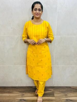 Pure handloom cotton top (cotton lining) with all over thread weavings paired with pure cotton bottom (straight cut)