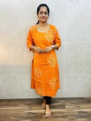 Printed cotton top(cotton lining)with potli and scallop work on yoke(straight cut)