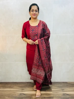 Soft muslin silk top(cotton lining)with mirror worked patch on yoke paired with muslin silk dupatta and silk bottom(free size)