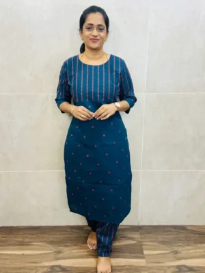 Pure handloom cotton top with allover thread woven buttas paired with pure cotton bottom(free size)